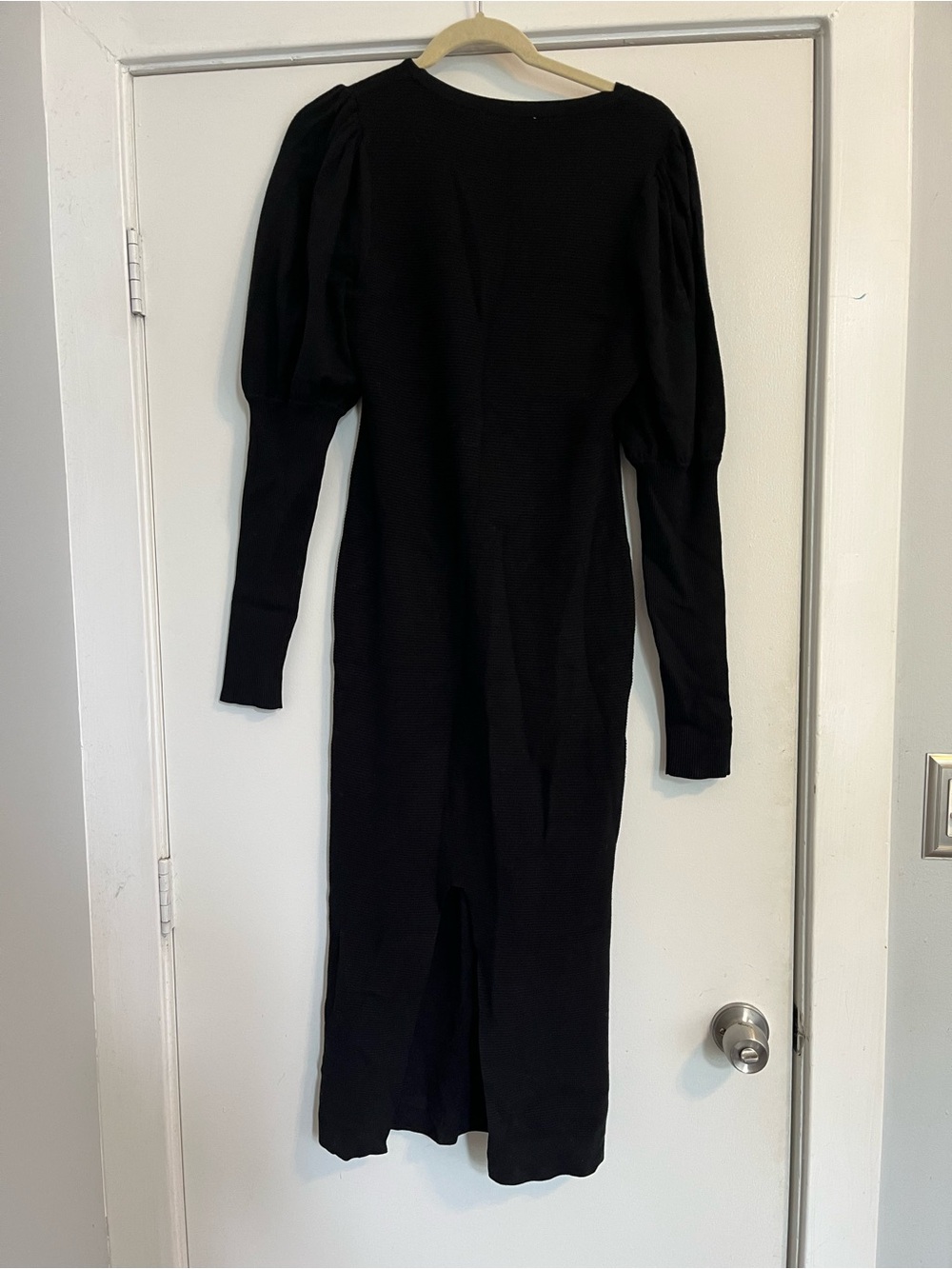 Toccin long sleeve puff sleeve midi dress black women’s medium - Picture 6 of 7